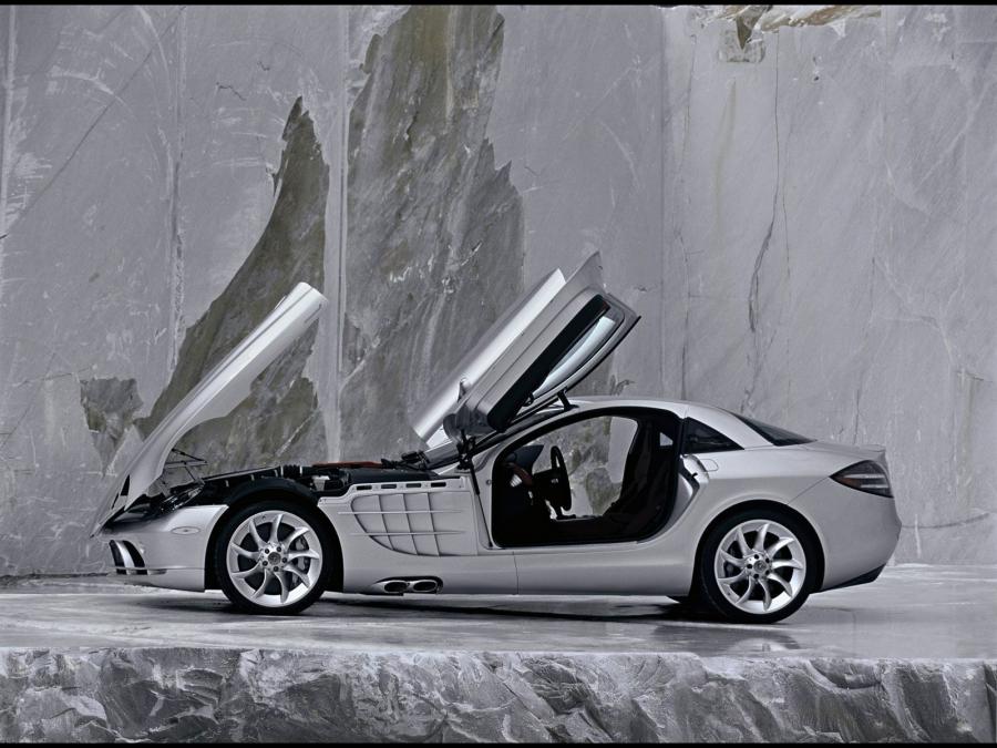  Mercedes-Benz SLR McLaren 2004 года  (фото 164 из 175)
